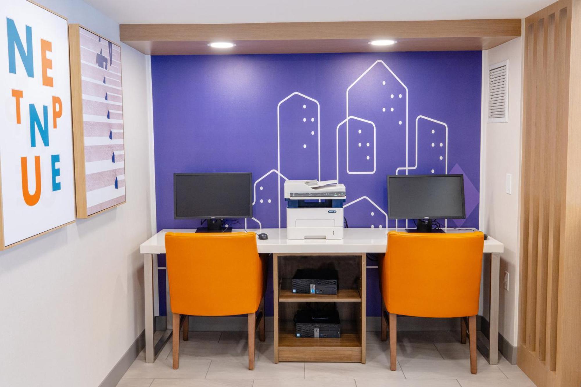 Holiday Inn Express - Neptune By Ihg Eksteriør bilde