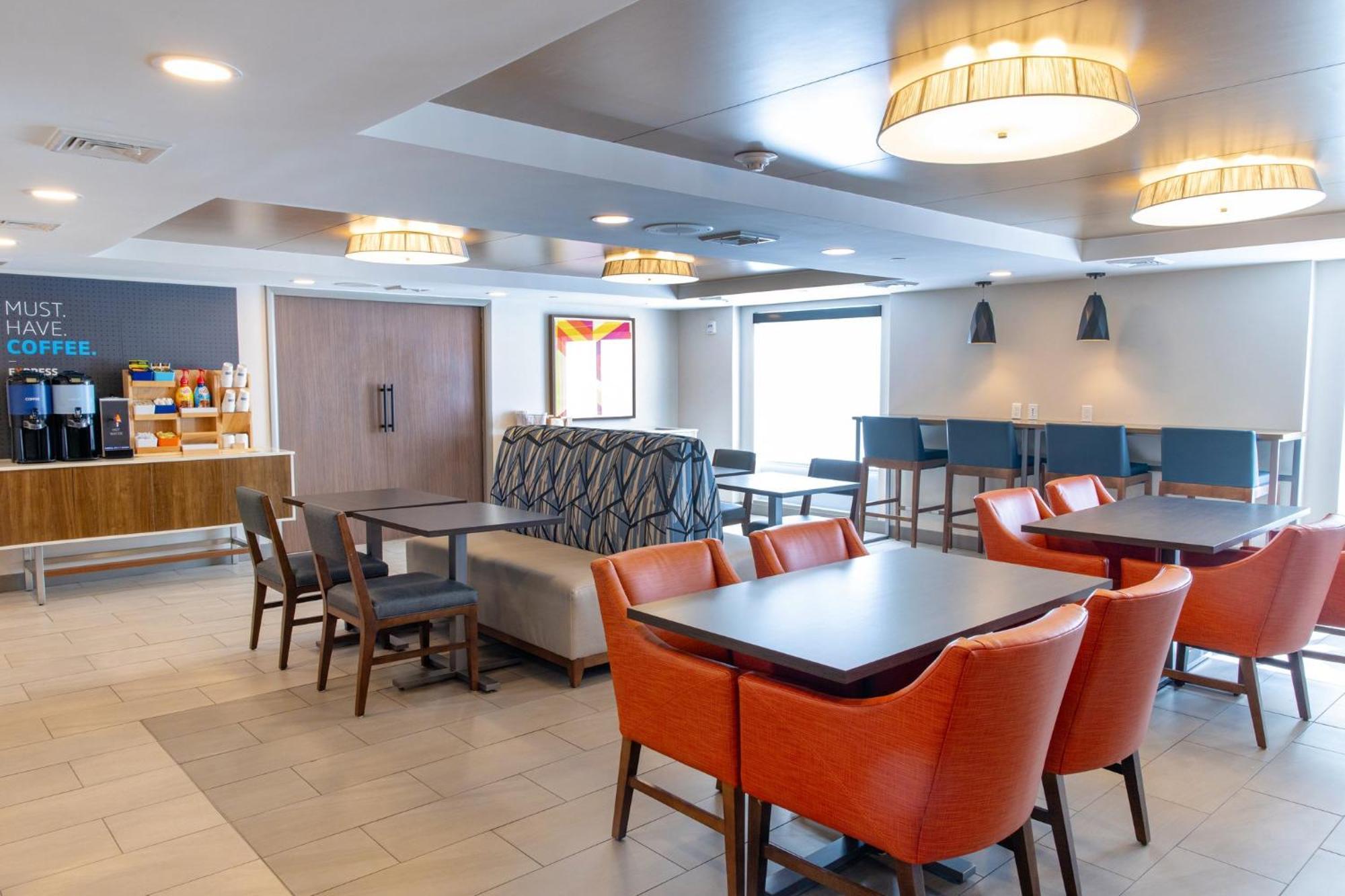 Holiday Inn Express - Neptune By Ihg Eksteriør bilde