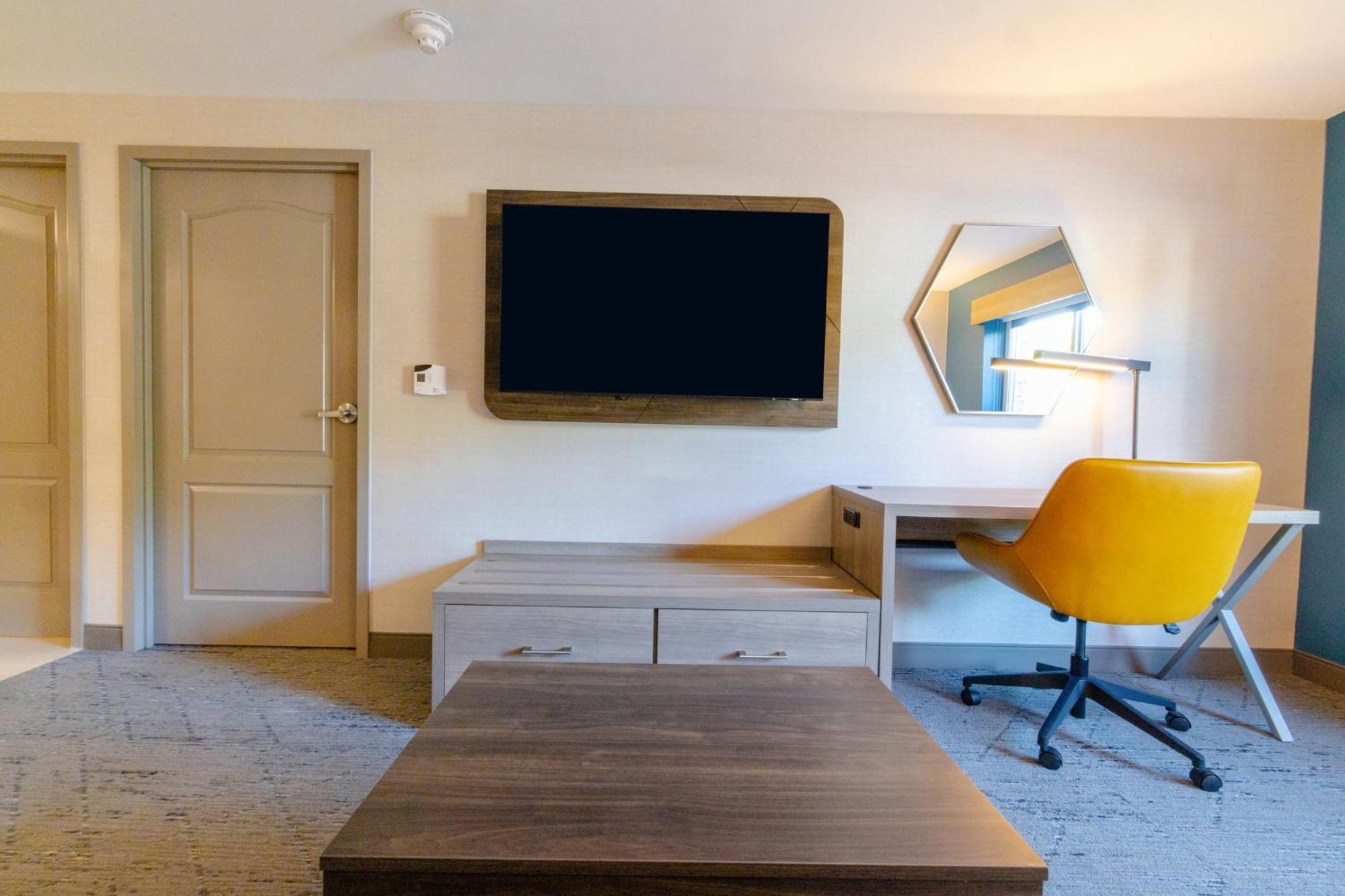 Holiday Inn Express - Neptune By Ihg Eksteriør bilde