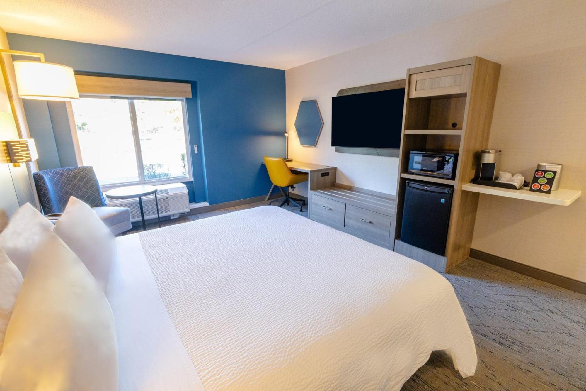 Holiday Inn Express - Neptune By Ihg Eksteriør bilde