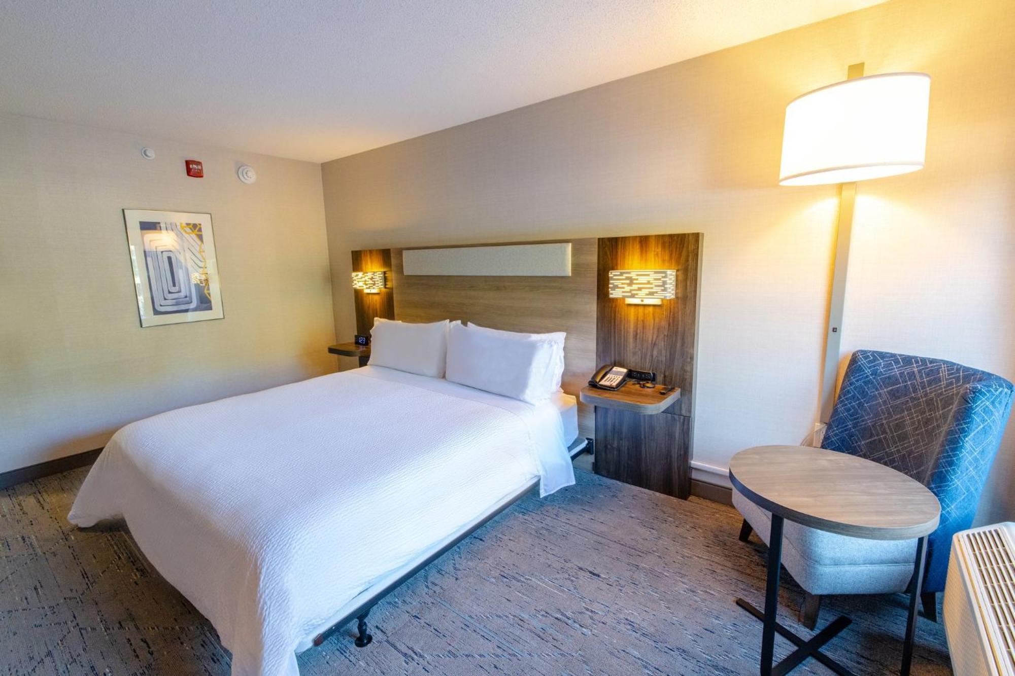 Holiday Inn Express - Neptune By Ihg Eksteriør bilde